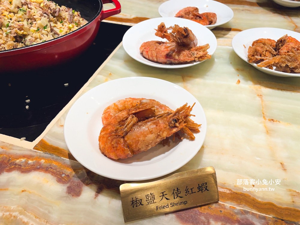 台中「林酒店森林百匯」超過五十種料理自助餐檯吃到飽