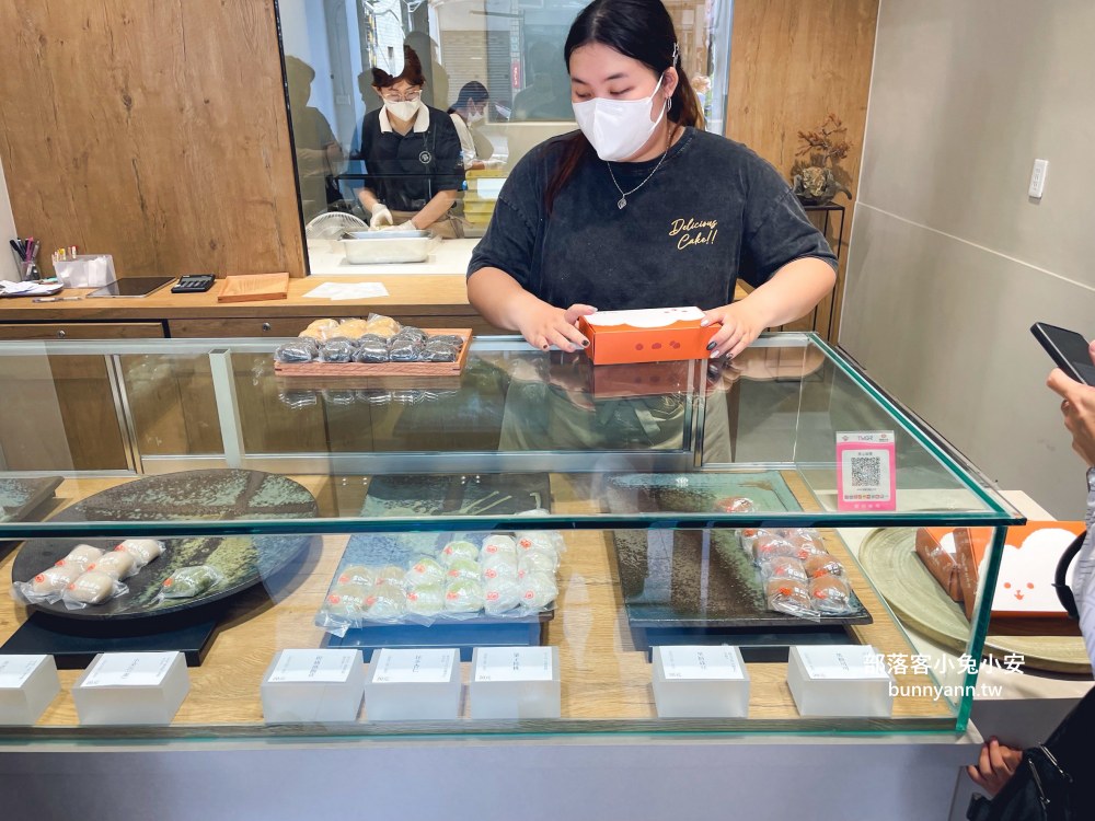 苗栗【栗山麻糬】每日手工現做麻糬，花生、芝麻與黑糖每個口味都好吃
