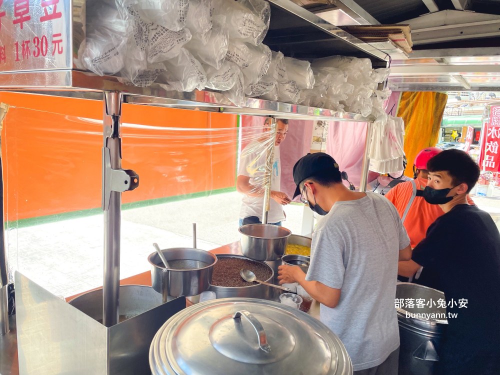 台中【樹下阿婆粉圓】清水區在地人最愛的銅板粉圓冰