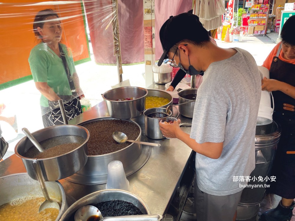 台中【樹下阿婆粉圓】清水區在地人最愛的銅板粉圓冰