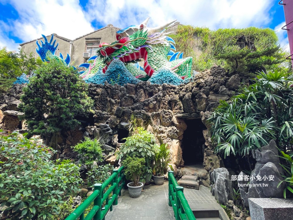 台中「清水紫雲巖」香火鼎盛觀音廟，後花園山洞石窟探險好地方