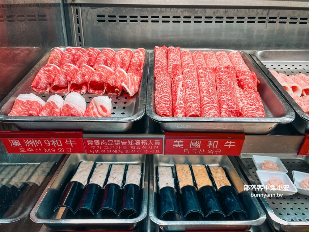 西門町【皇家帝國麻辣火鍋】擁有十萬則評論超厲害火鍋吃到飽餐廳