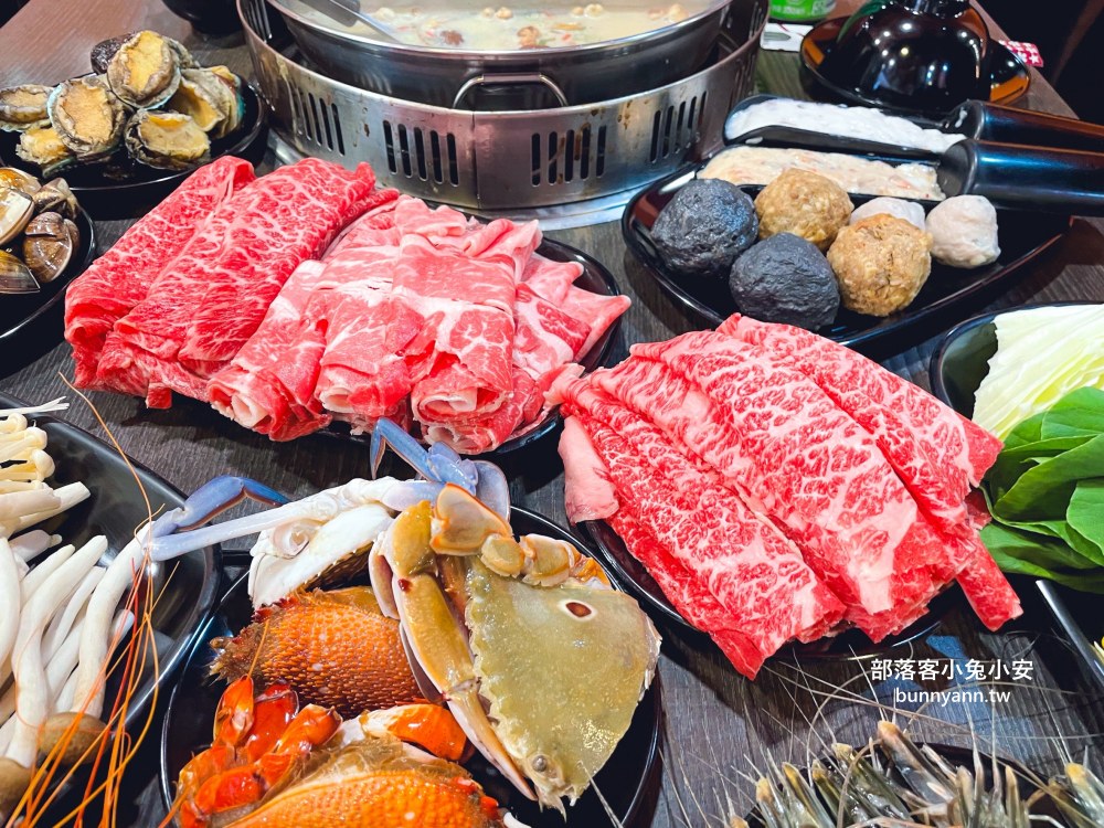 西門町【皇家帝國麻辣火鍋】擁有十萬則評論超厲害火鍋吃到飽餐廳