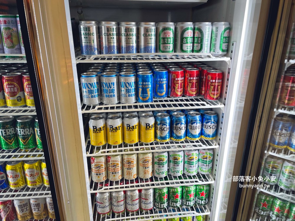 西門町【皇家帝國麻辣火鍋】擁有十萬則評論超厲害火鍋吃到飽餐廳