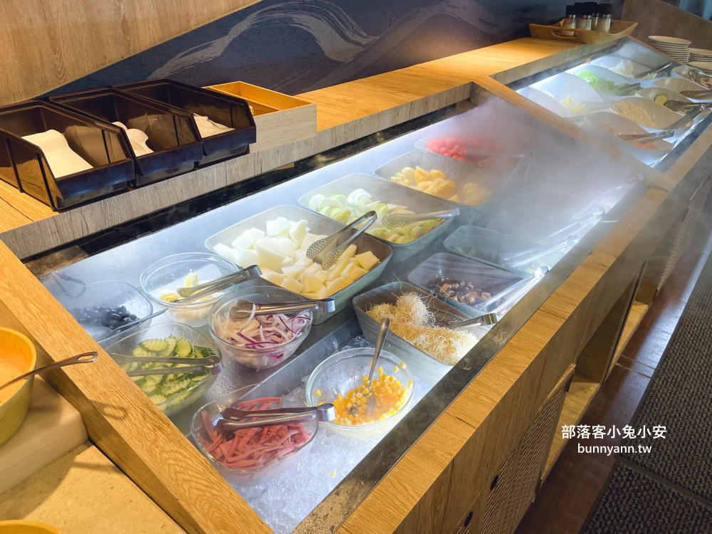 桃園【石頭燒肉八德旗艦店】899就能吃到壽司跟鮑魚的羊小排火烤兩吃