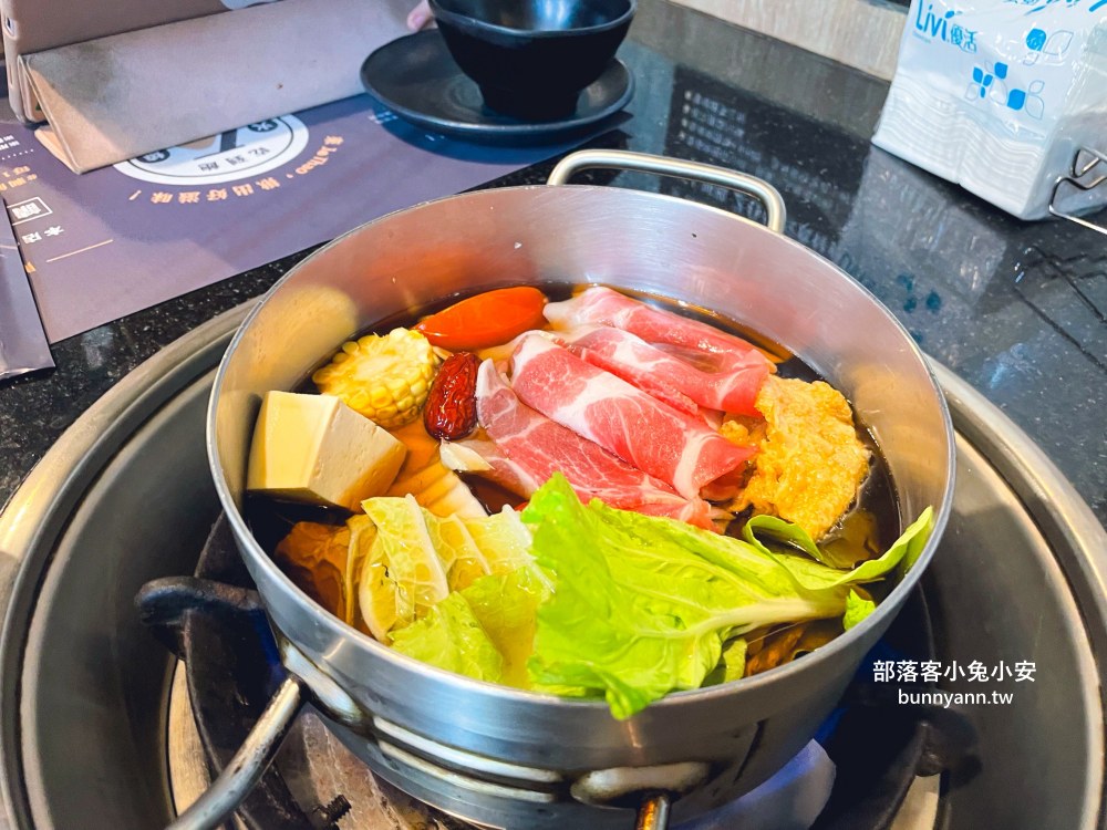 桃園【石頭燒肉八德旗艦店】899就能吃到壽司跟鮑魚的羊小排火烤兩吃