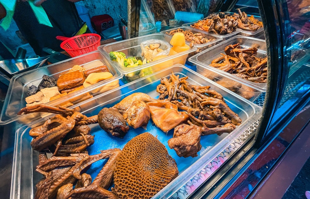 追蕾醬香黑鴨景美店