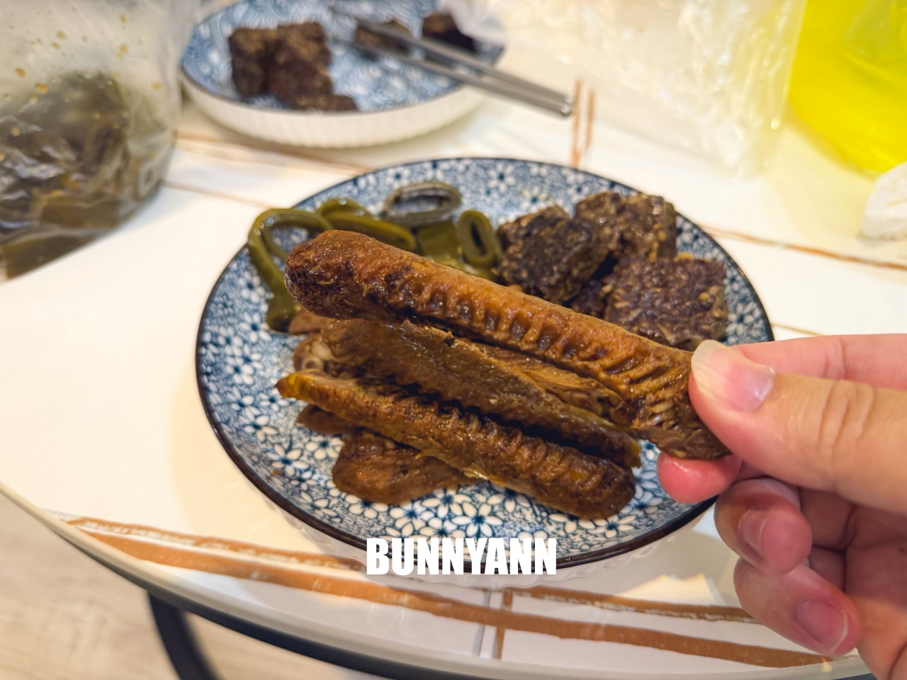 台北信義美食【追蕾醬香黑鴨】隱藏版現撈現滷超銷魂，必點特價滷味組合CP值爆表！