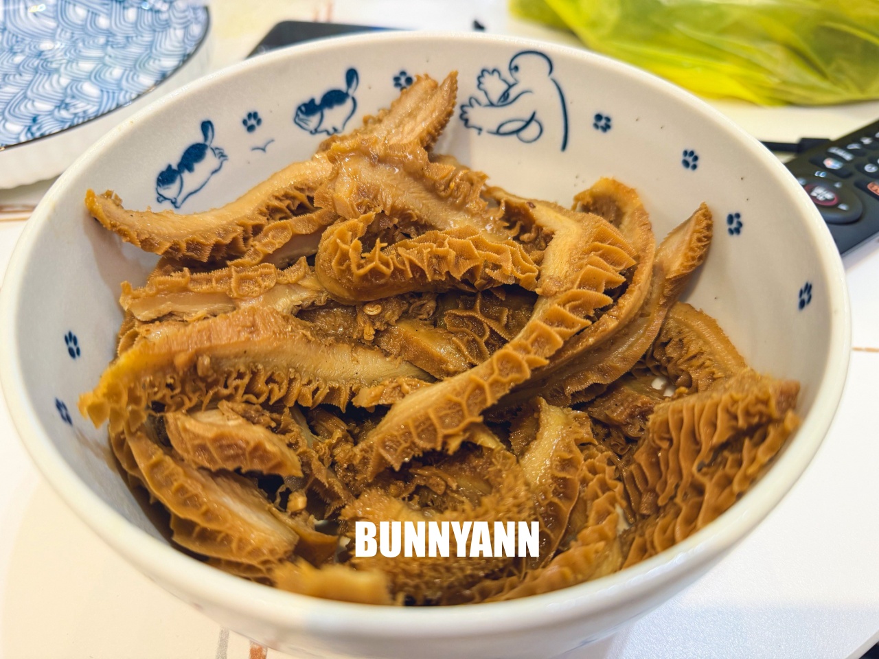 台北信義美食【追蕾醬香黑鴨】隱藏版現撈現滷超銷魂，必點特價滷味組合CP值爆表！