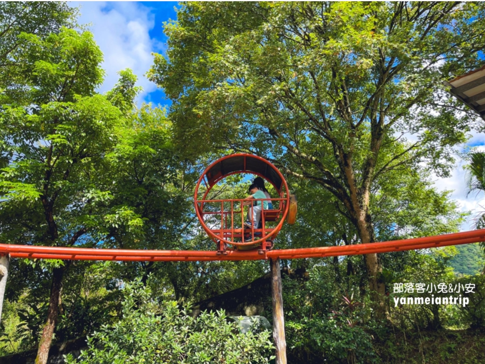 新北【河灣渡假村】平溪超好玩森林園區，空中腳踏車有夠刺激