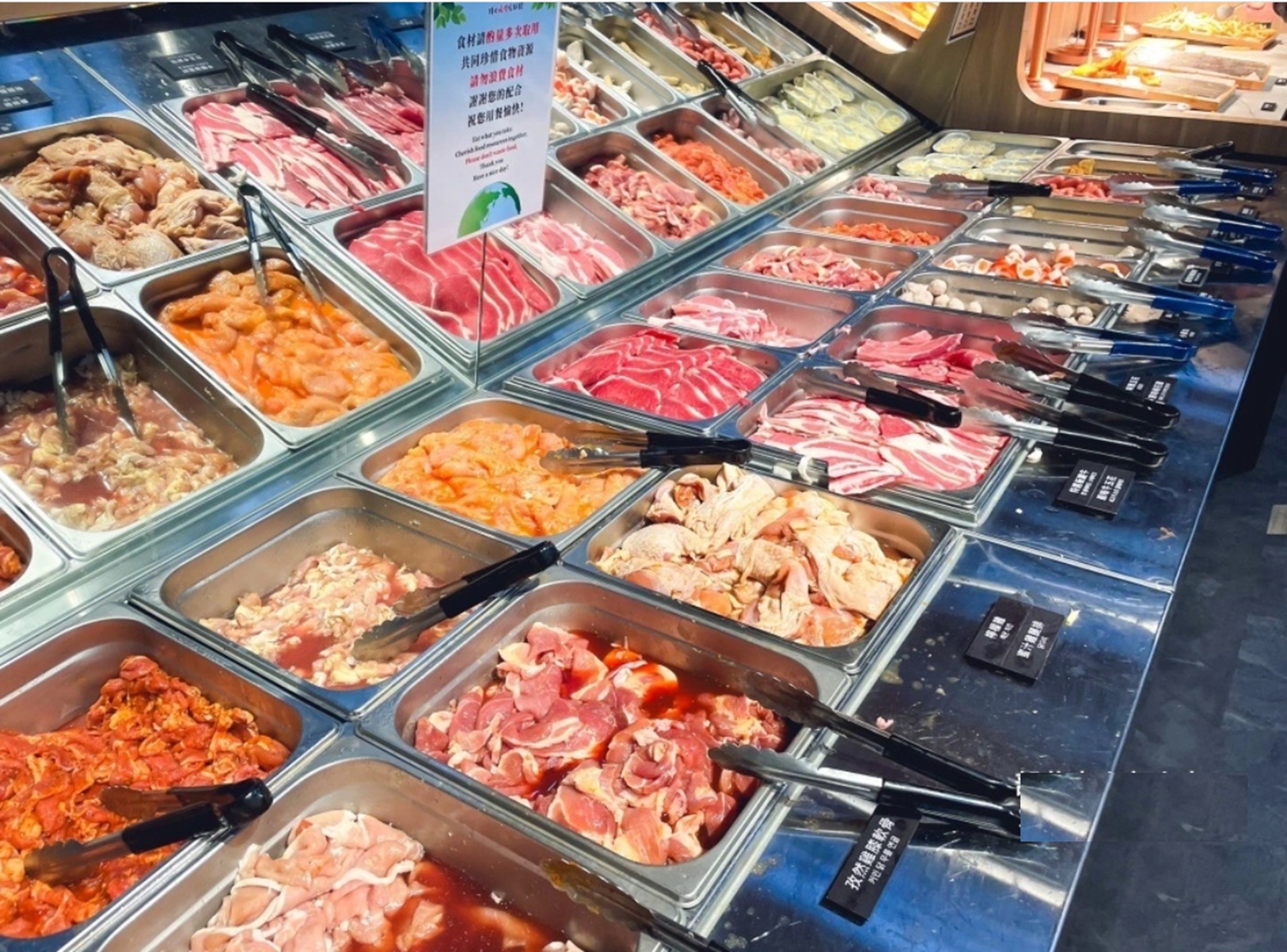 中壢吃到飽餐廳「打爆豬韓式燒肉」多達50種菜色隨你夾有夠猛的