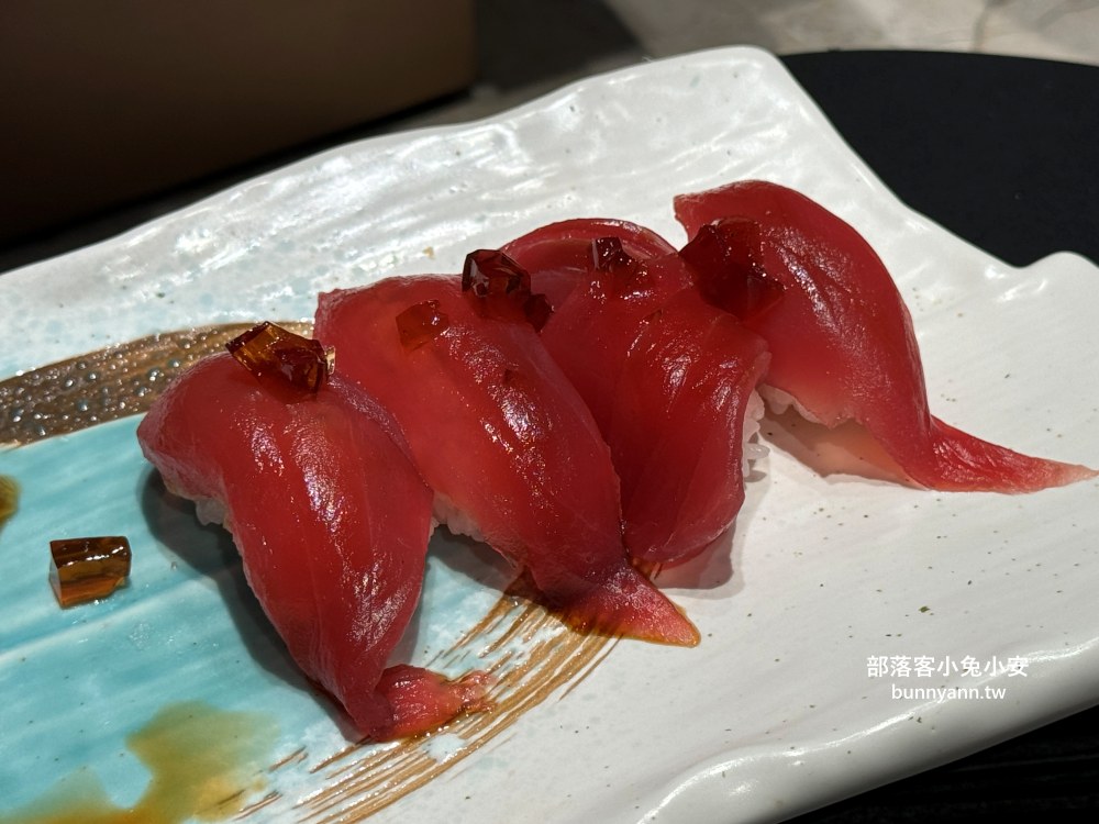 高雄【島語高雄漢神店】漢神商圈最強吃到飽餐廳，島語自助餐訂位技巧給你