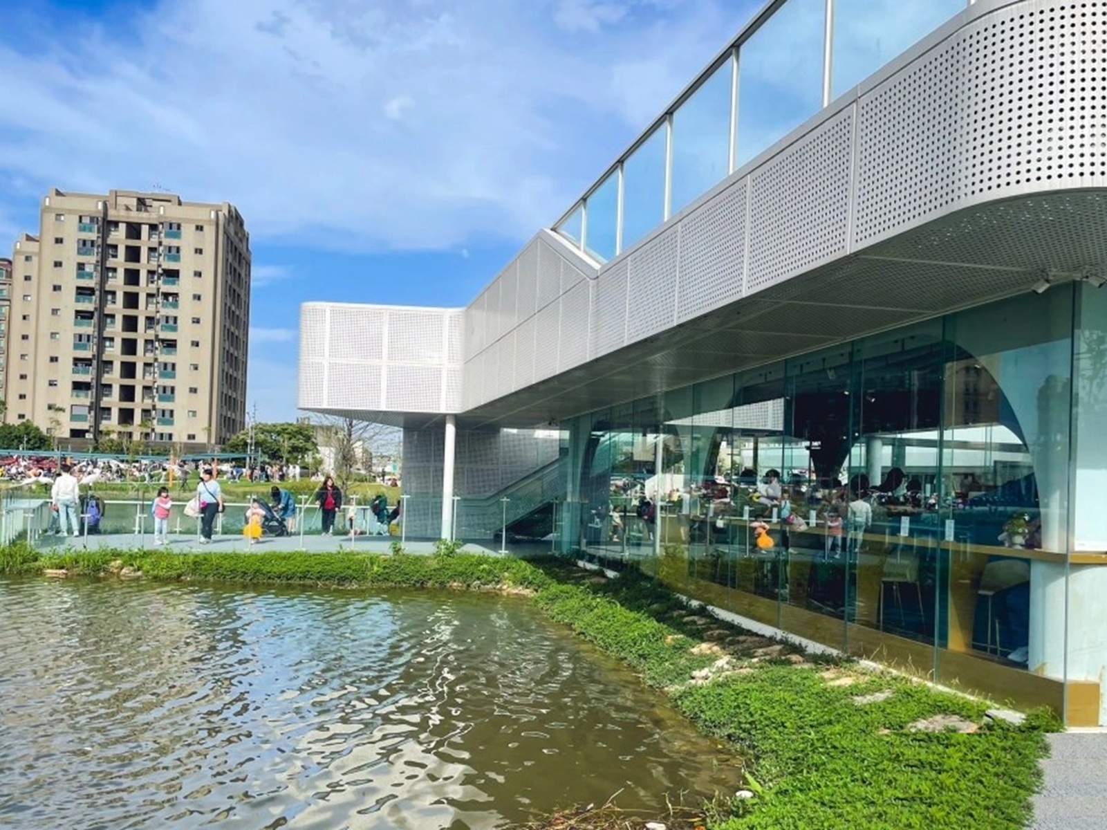 The QiAO 喬寓咖啡