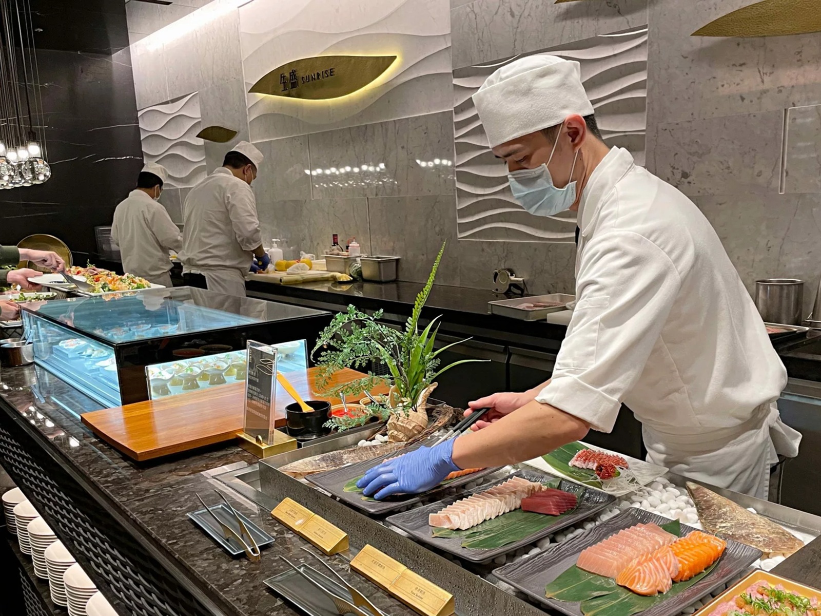旭集和食集錦信義店