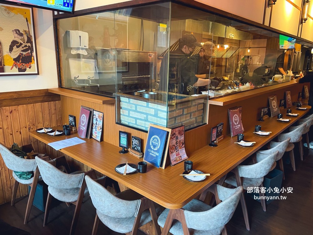桃園【ABV日式居酒館】林口長庚店營業到凌晨，內有超過百款精釀啤酒可以選