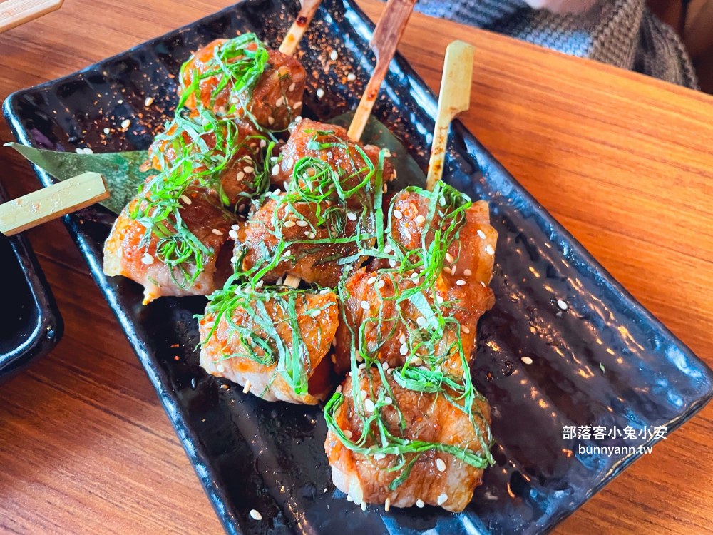 桃園【ABV日式居酒館】林口長庚店營業到凌晨，內有超過百款精釀啤酒可以選