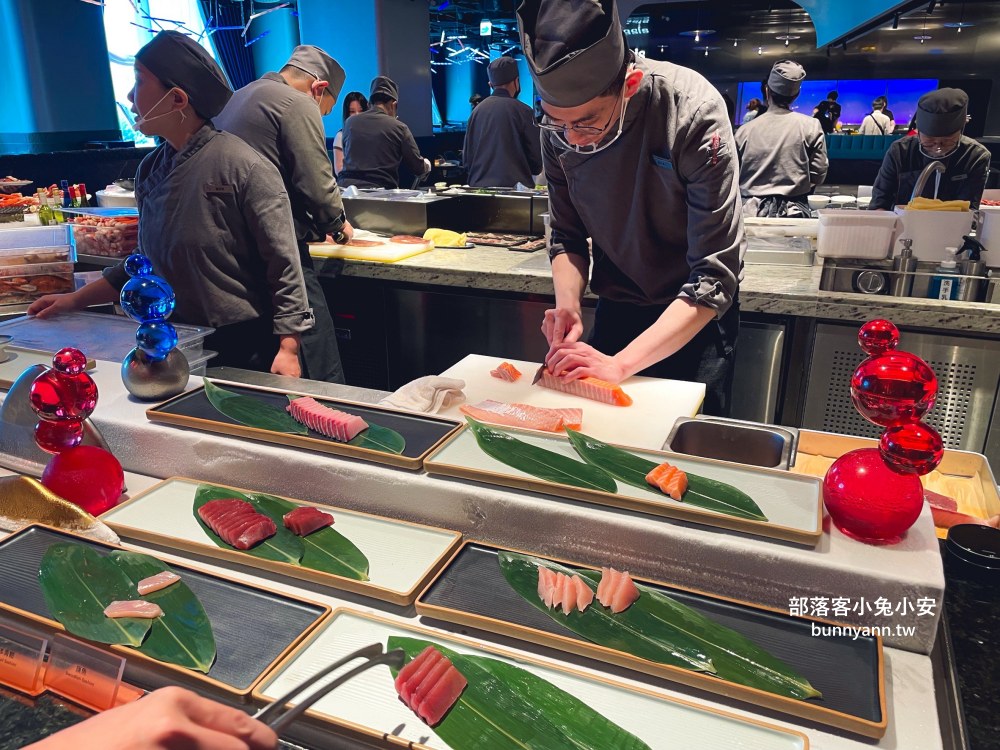 台北【URBAN PARADISE 吃到飽】百貨商圈最頂吃到飽餐廳，信義店訂位技巧給你