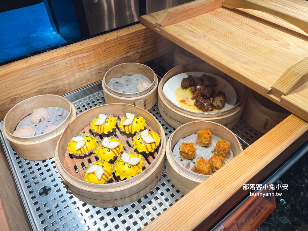 台北【URBAN PARADISE 吃到飽】百貨商圈最頂吃到飽餐廳，信義店訂位技巧給你