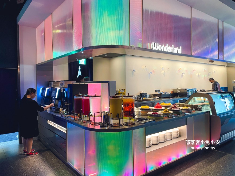 台北【URBAN PARADISE 吃到飽】百貨商圈最頂吃到飽餐廳，信義店訂位技巧給你