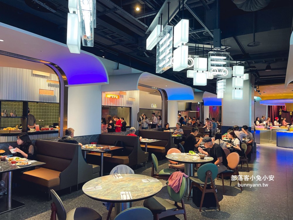 台北【URBAN PARADISE 吃到飽】百貨商圈最頂吃到飽餐廳，信義店訂位技巧給你