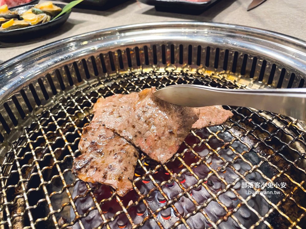 三柒燒肉專門店大安敦化店，628元就能享火鍋+燒烤吃到飽