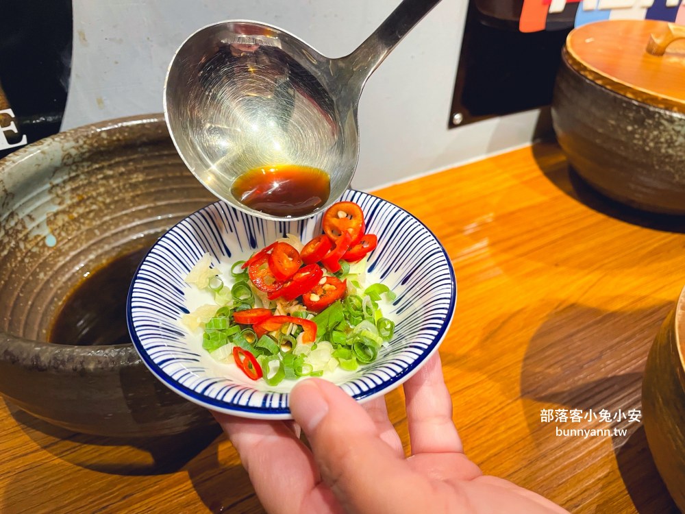 西門町美食【ABV串串啤酒館西門店】高CP值串串火鍋，超過食材50款任選