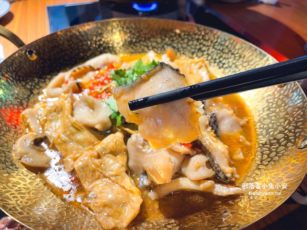 西門町美食【ABV串串啤酒館西門店】高CP值串串火鍋，超過食材50款任選