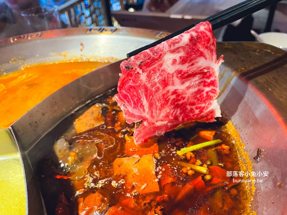 西門町美食【ABV串串啤酒館西門店】高CP值串串火鍋，超過食材50款任選