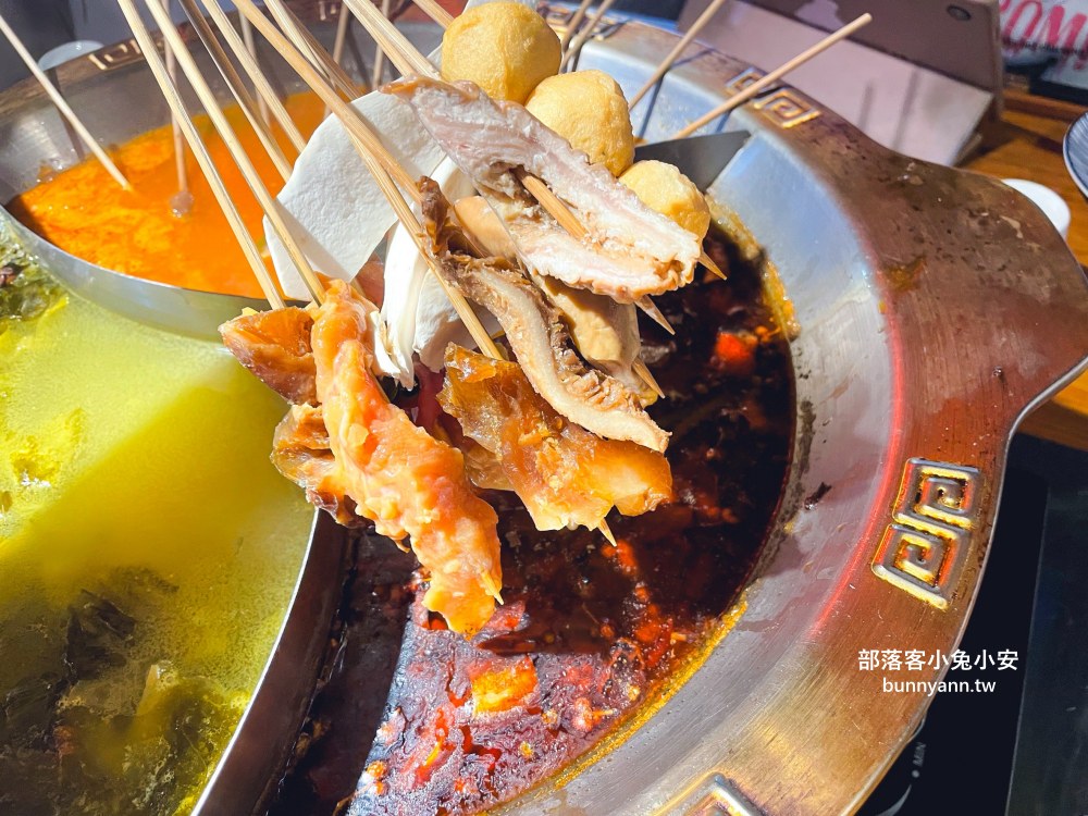 西門町美食【ABV串串啤酒館西門店】高CP值串串火鍋，超過食材50款任選