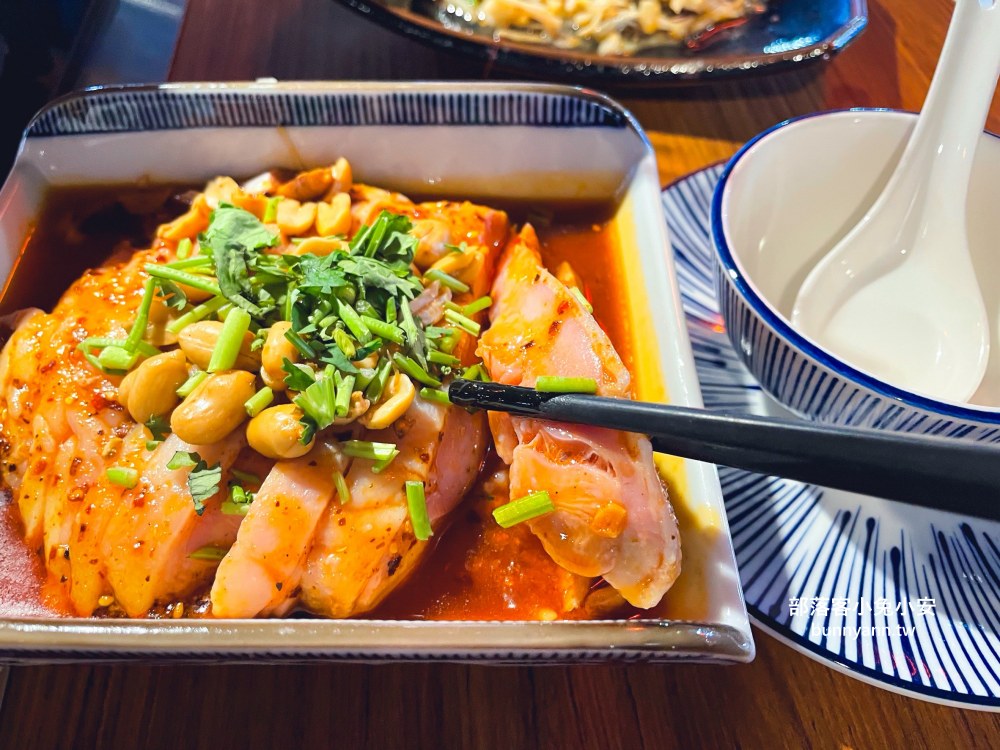 西門町美食【ABV串串啤酒館西門店】高CP值串串火鍋，超過食材50款任選