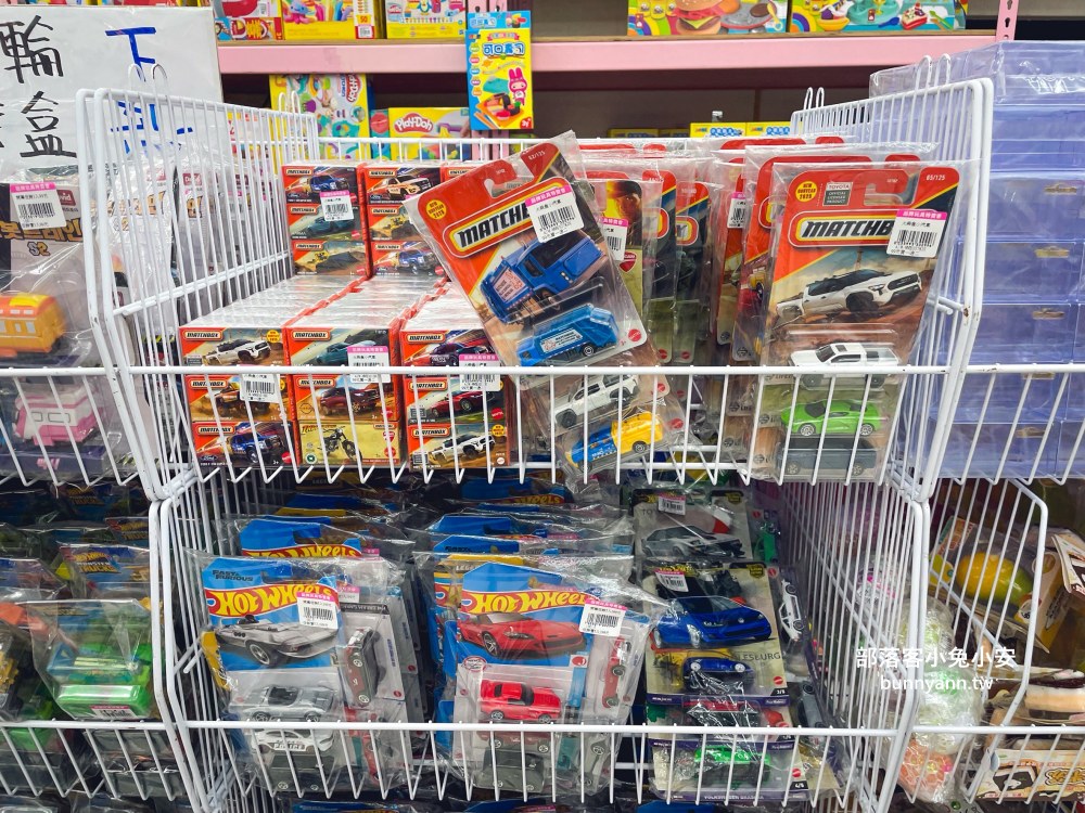 新北【亞細亞Toys批發家族新莊場】上萬款正版授權玩具批發價開搶！必買重點幫你總整理