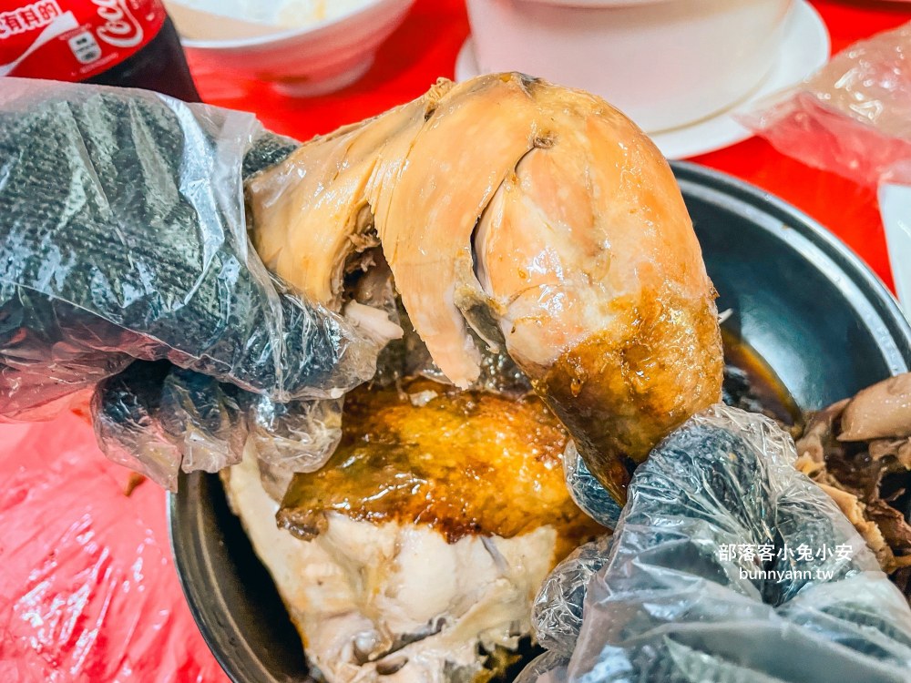 新竹【劉家莊燜雞】新埔鎮好吃的噴汁鐵盒烤雞