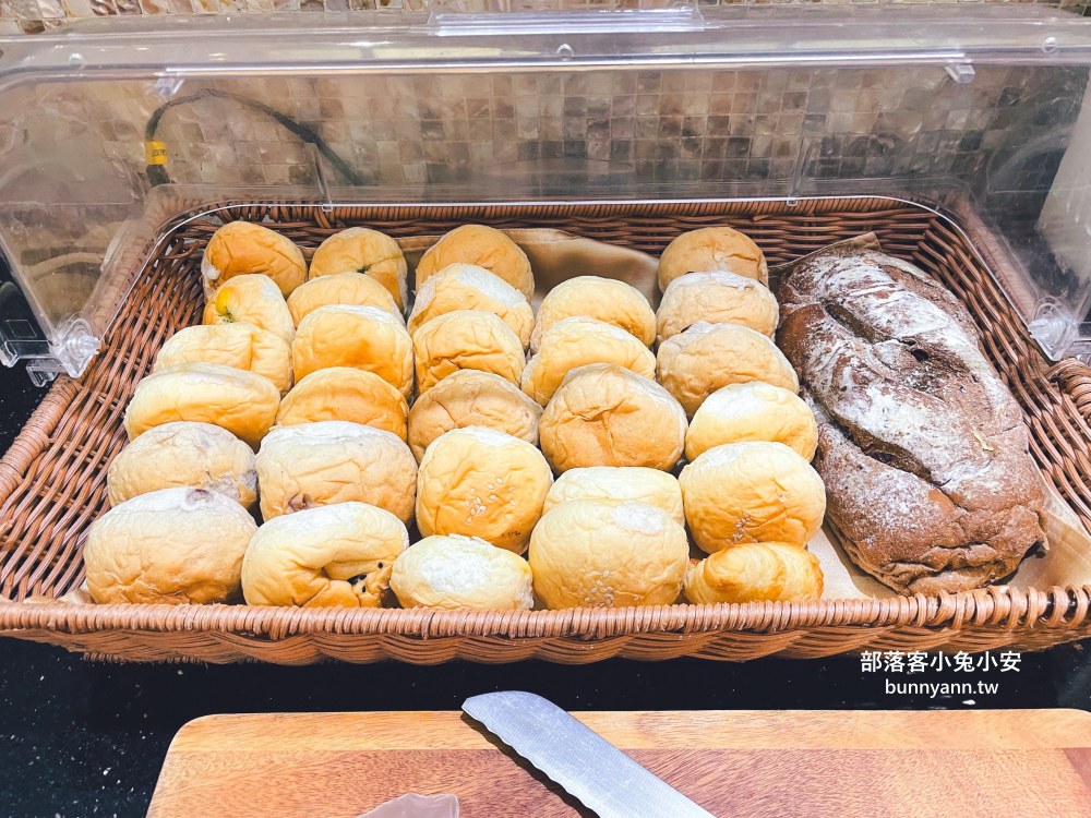 台中【品東西自助百匯】擁有50道料理的北屯區平價吃到飽餐廳