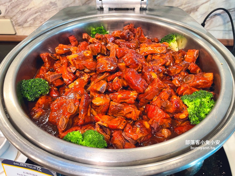 台中【品東西自助百匯】擁有50道料理的北屯區平價吃到飽餐廳