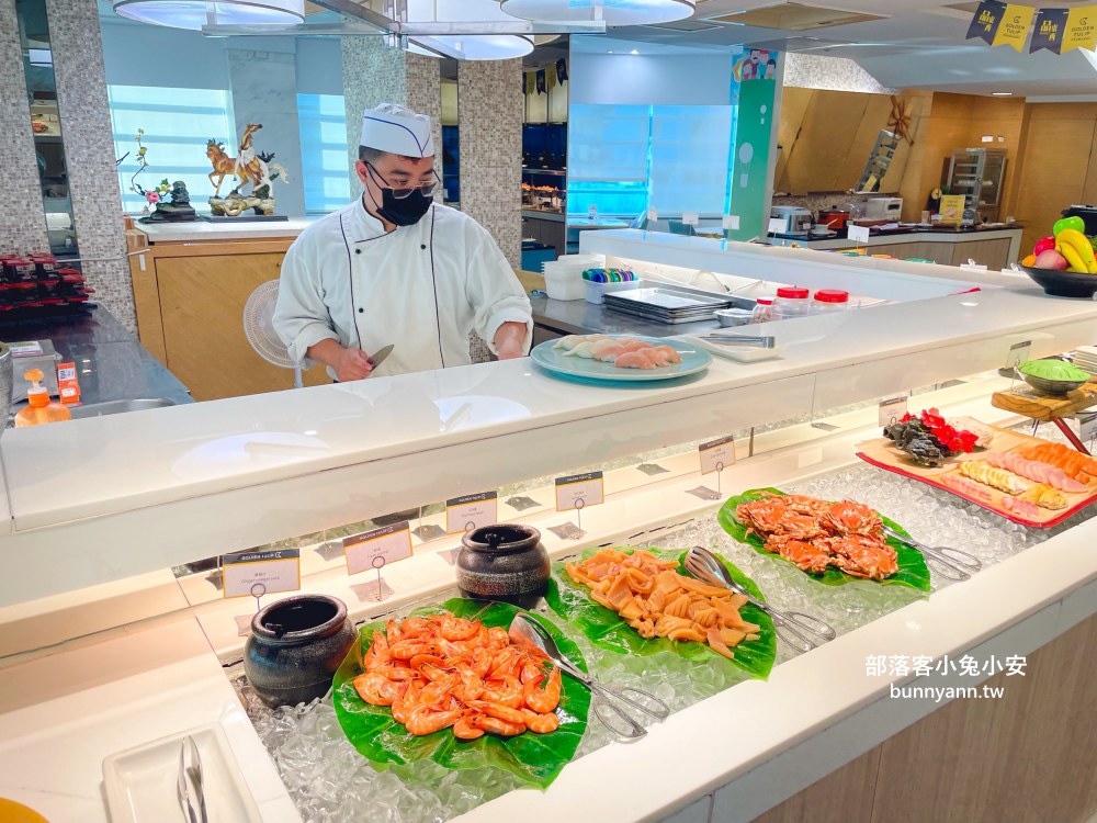 台中【品東西自助百匯】擁有50道料理的北屯區平價吃到飽餐廳
