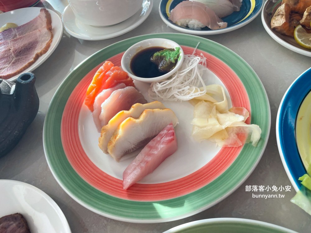 台中【品東西自助百匯】擁有50道料理的北屯區平價吃到飽餐廳
