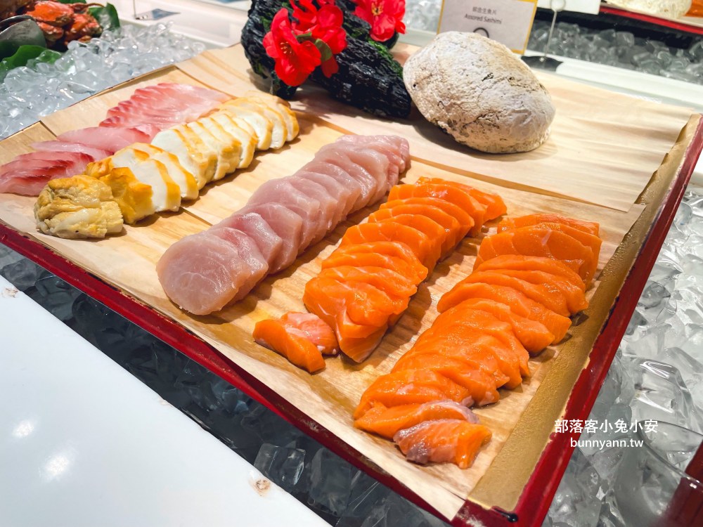 台中【品東西自助百匯】擁有50道料理的北屯區平價吃到飽餐廳