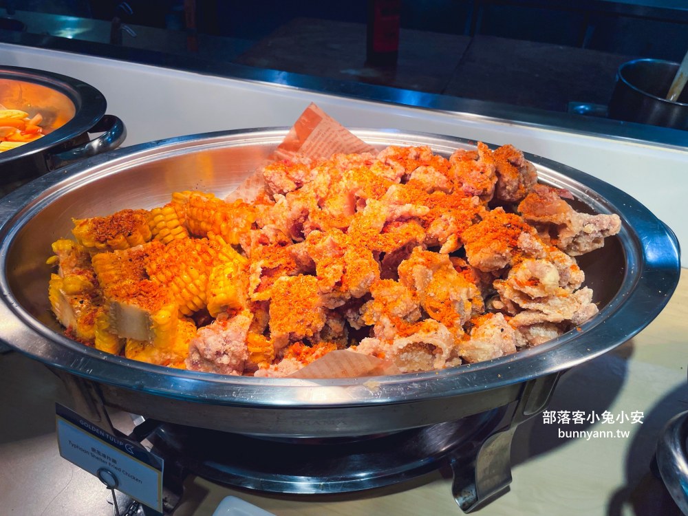台中【品東西自助百匯】擁有50道料理的北屯區平價吃到飽餐廳