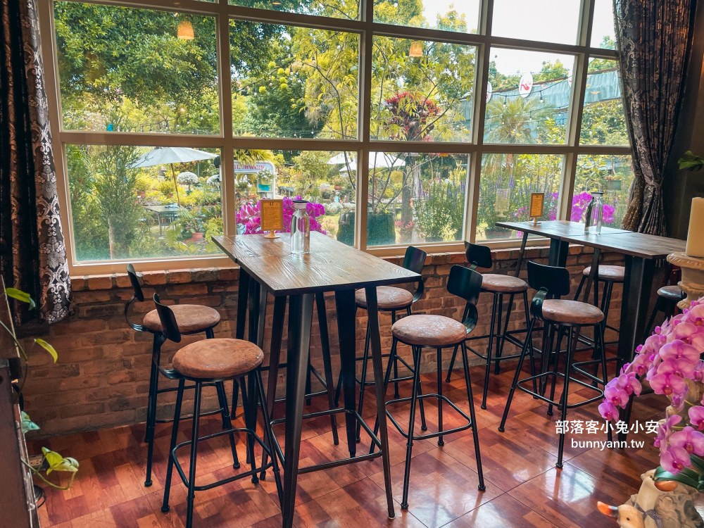 南投歐風城堡【文心園花園咖啡】冰淇淋和餐點每樣都好吃
