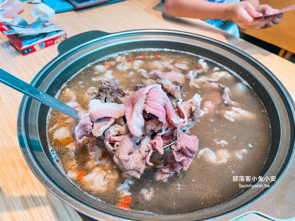彰化【溪湖阿秀羊肉店】每天都排隊的溫體羊肉爐餐廳