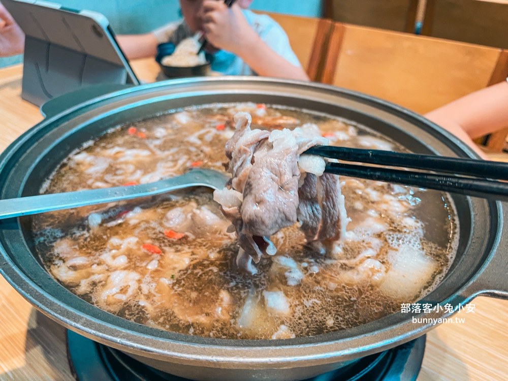 彰化【溪湖阿秀羊肉店】每天都排隊的溫體羊肉爐餐廳