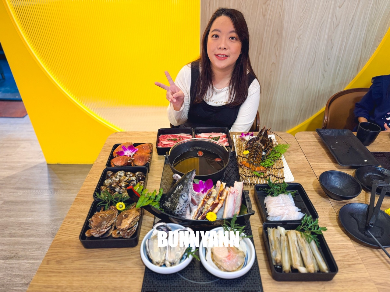 宜蘭礁溪【告春食彩海鮮鍋物】超高CP值火鍋店,螃蟹龍蝦通通有! 宜蘭礁溪【告春食彩海鮮鍋物】超高CP值火鍋店,螃蟹龍蝦通通有!