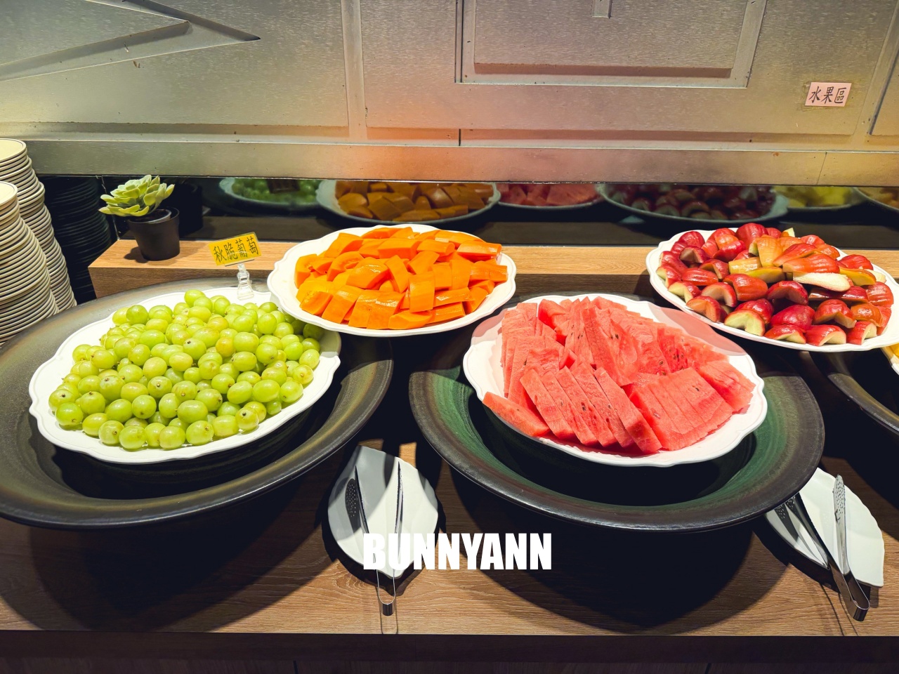 樹林美食推薦【安格士牛排館】400元就能夠使用自助吧無限吃。