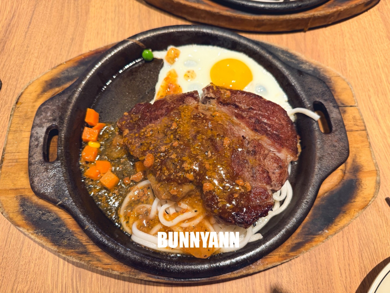 樹林美食推薦【安格士牛排館】400元就能夠使用自助吧無限吃。