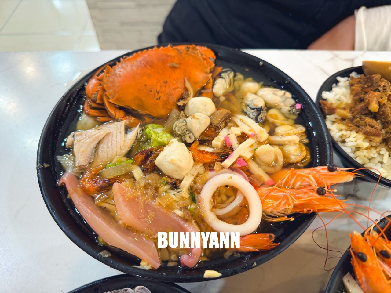 雲林美食【彭家飯湯】不僅有古早味海鮮飯湯還可吃到超頂生魚片。 雲林美食【彭家飯湯】不僅有古早味海鮮飯湯還可吃到超頂生魚片。