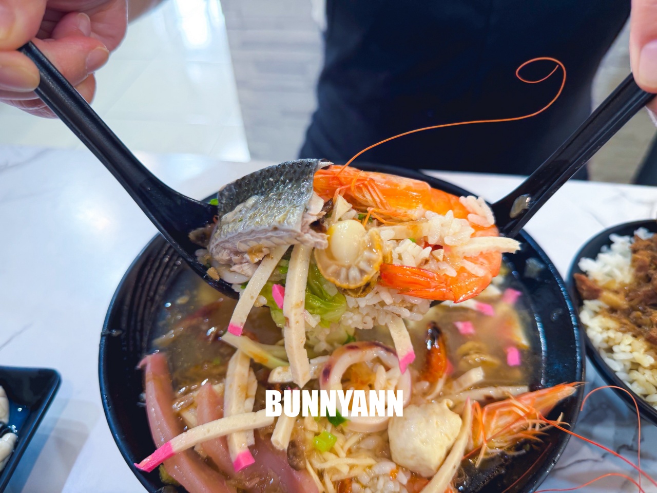 雲林美食【彭家飯湯】不僅有古早味海鮮飯湯還可吃到超頂生魚片。 雲林美食【彭家飯湯】不僅有古早味海鮮飯湯還可吃到超頂生魚片。