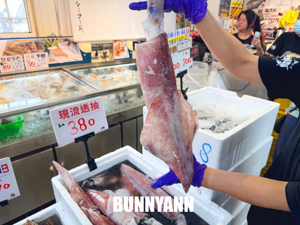 本來只想買點海鮮，結果像逛水產版好市多，連熟食壽司都忍不住帶走