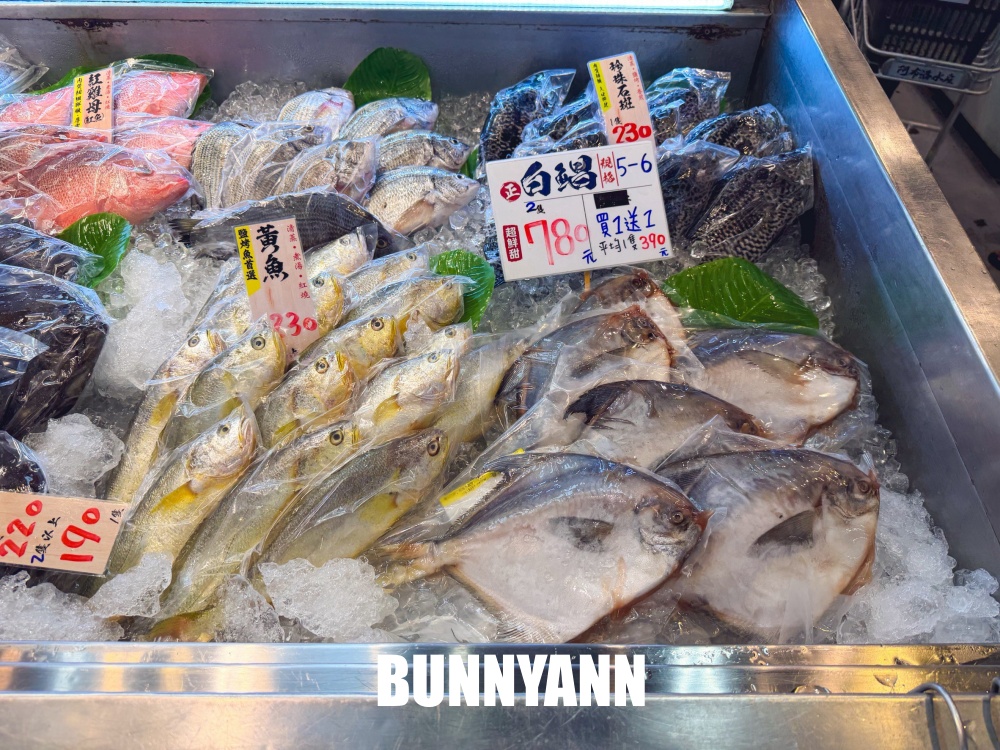 本來只想買點海鮮，結果像逛水產版好市多，連熟食壽司都忍不住帶走