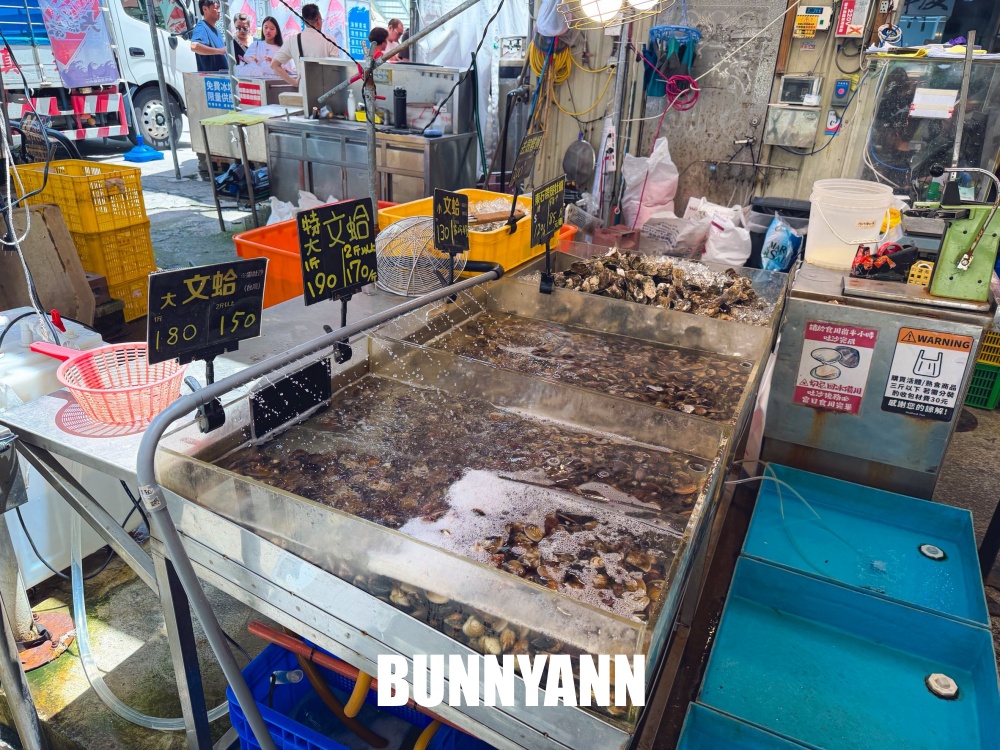 本來只想買點海鮮，結果像逛水產版好市多，連熟食壽司都忍不住帶走