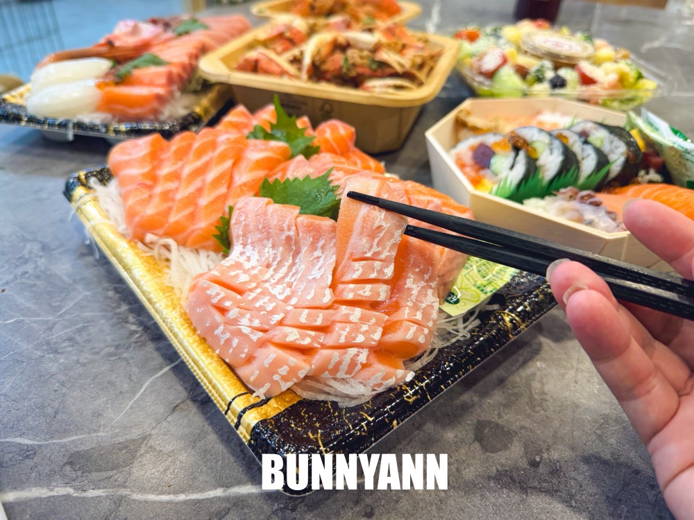 本來只想買點海鮮，結果像逛水產版好市多，連熟食壽司都忍不住帶走